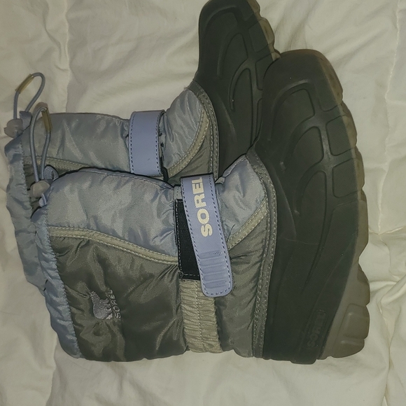 *Donated*Sorel snow boots size 13 - Picture 1 of 4
